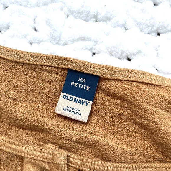 Old Navy Cropped Top (Gold) XSP - Picture 4 of 7